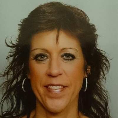 nicole van veen